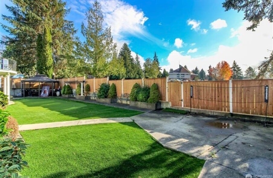 Building Photo - 8228 24th St Ct W