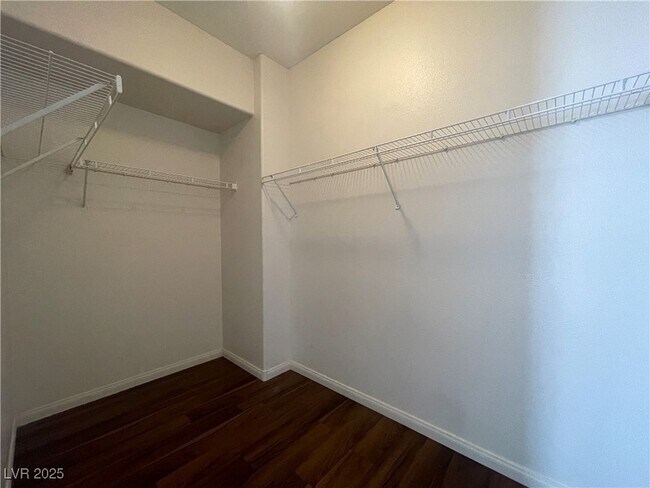 Building Photo - 8000 W Badura Ave