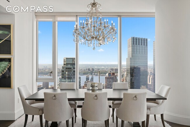 Building Photo - 217 W 57th St