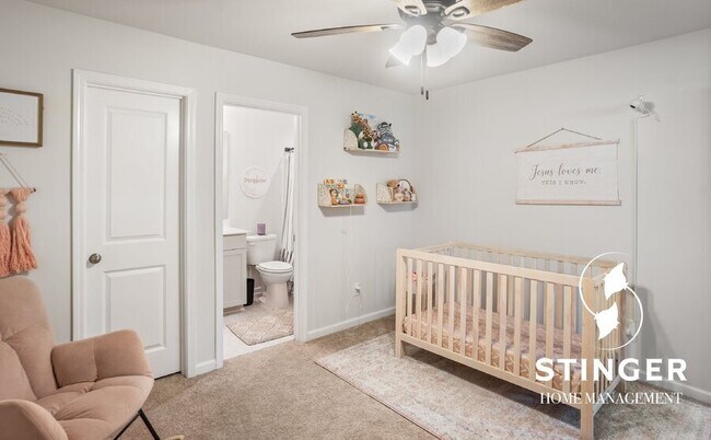 Building Photo - 75 Keowee Ln
