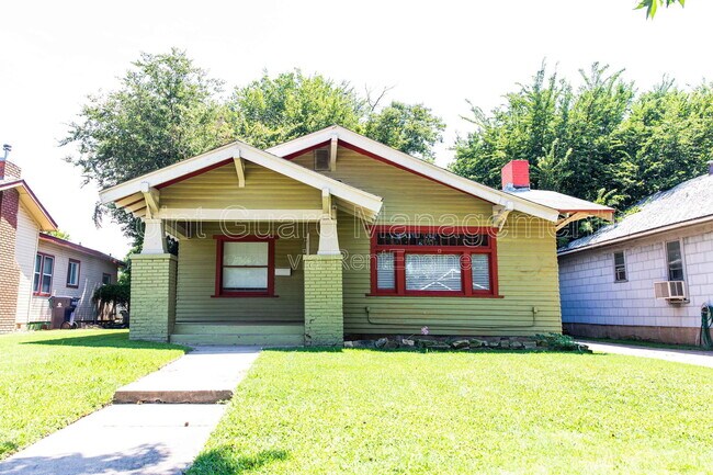 Building Photo - 116 NW 29th St