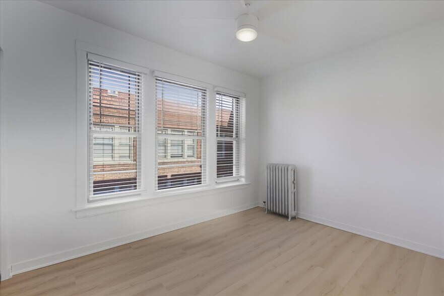 Building Photo - 6969 N Bell Ave