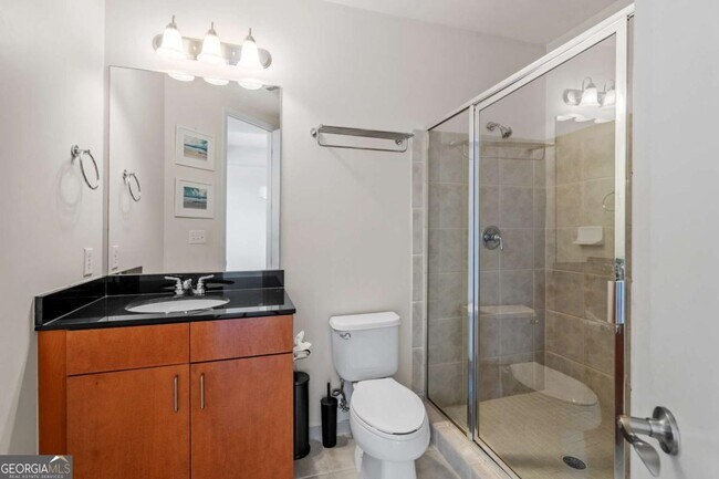 Building Photo - 711 Cosmopolitan Dr NE