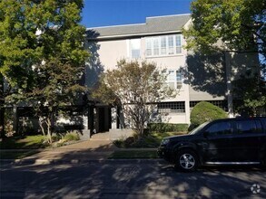 Building Photo - 4104 N Hall St