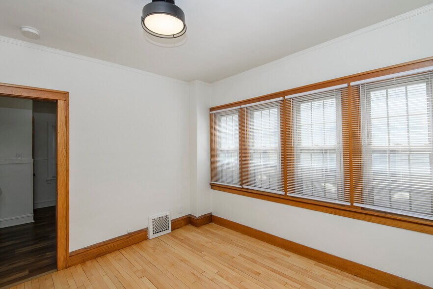 Building Photo - 2028 S 85th St