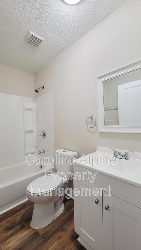 Building Photo - 1306 Ragan Ave