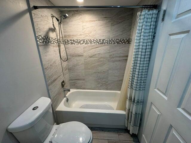 Building Photo - 127 Flanders Dr