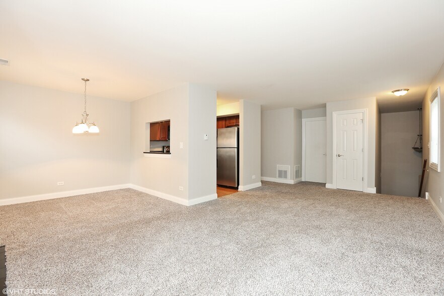dining area - 15 FOXCROFT Rd