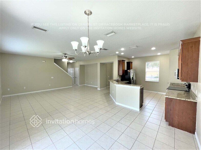 Building Photo - 10420 Frog Pond Dr
