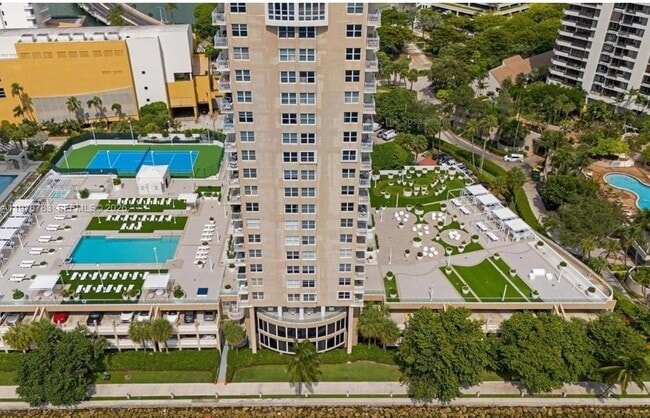 Building Photo - 770 Claughton Island Dr