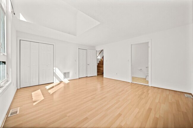 Building Photo - 849 Boston Post Rd E