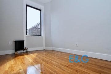 Building Photo - Top Level 3 BR Townhouse Custom Apt.  with large private outdoor Space