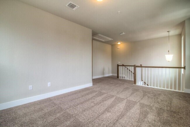 Building Photo - 7411 Pantherpaw St