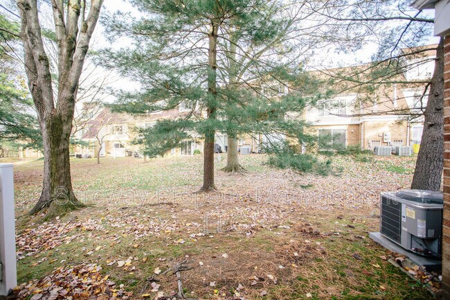 Building Photo - 1145 Golden Pond Ct