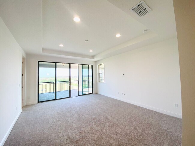 Building Photo - Luxury house for rent