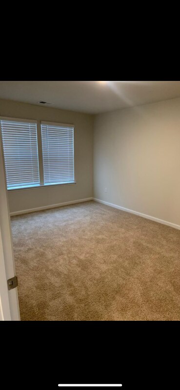 Building Photo - 55 Pepperwood Dr