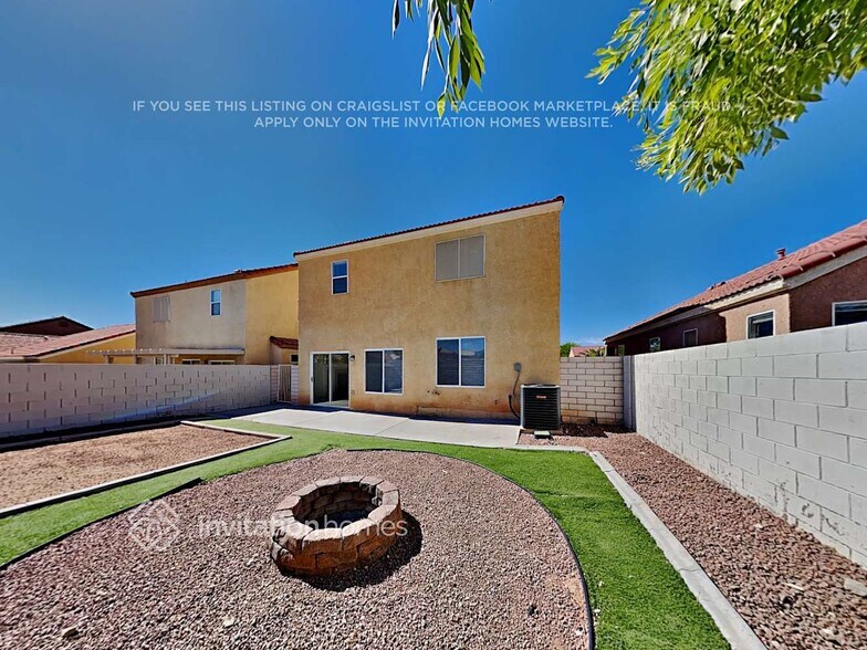 Building Photo - 8844 W Colorful Pines Ave