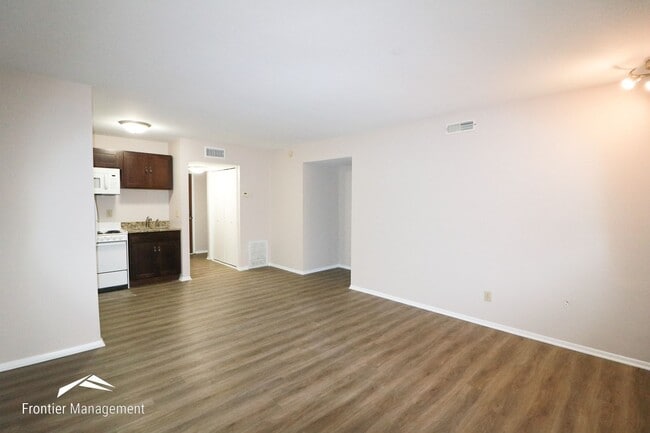 Building Photo - 1500 McCain Ln