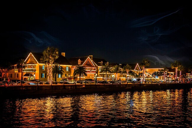 Building Photo - Romantic Getaway 5317
