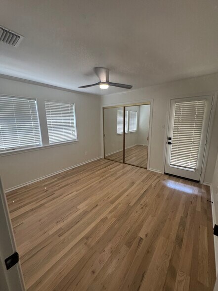 Building Photo - 3123 Bourbon Street Cir