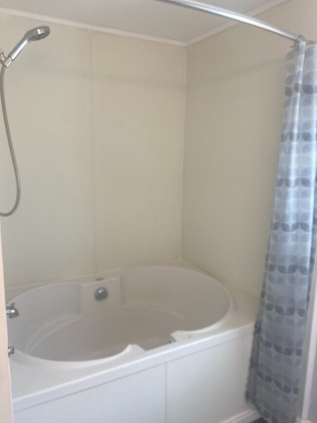 Building Photo - Fully Remolded Mobile Home