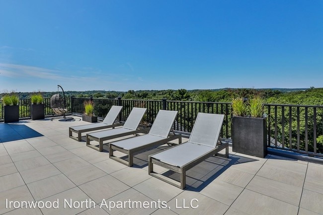 Building Photo - 167 Fairmount Ave