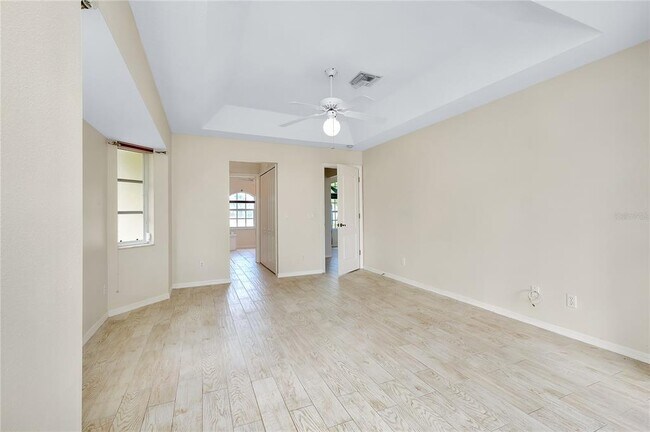 Building Photo - 15140 Lyneburg Ave
