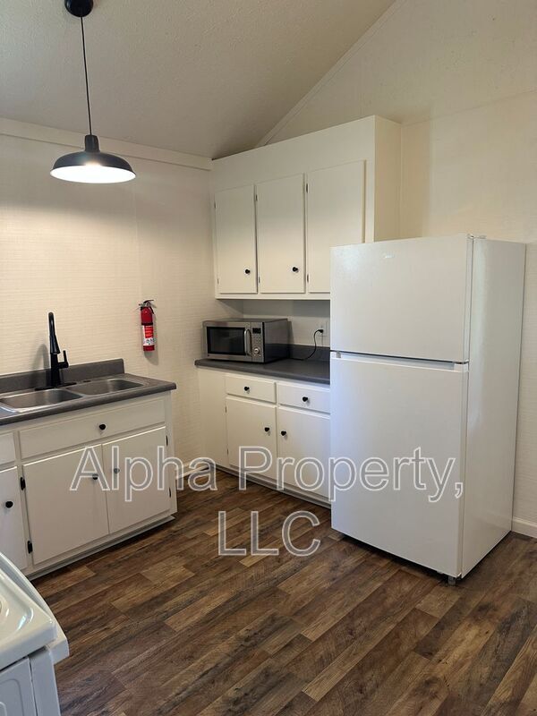 Building Photo - 6610 SC-81