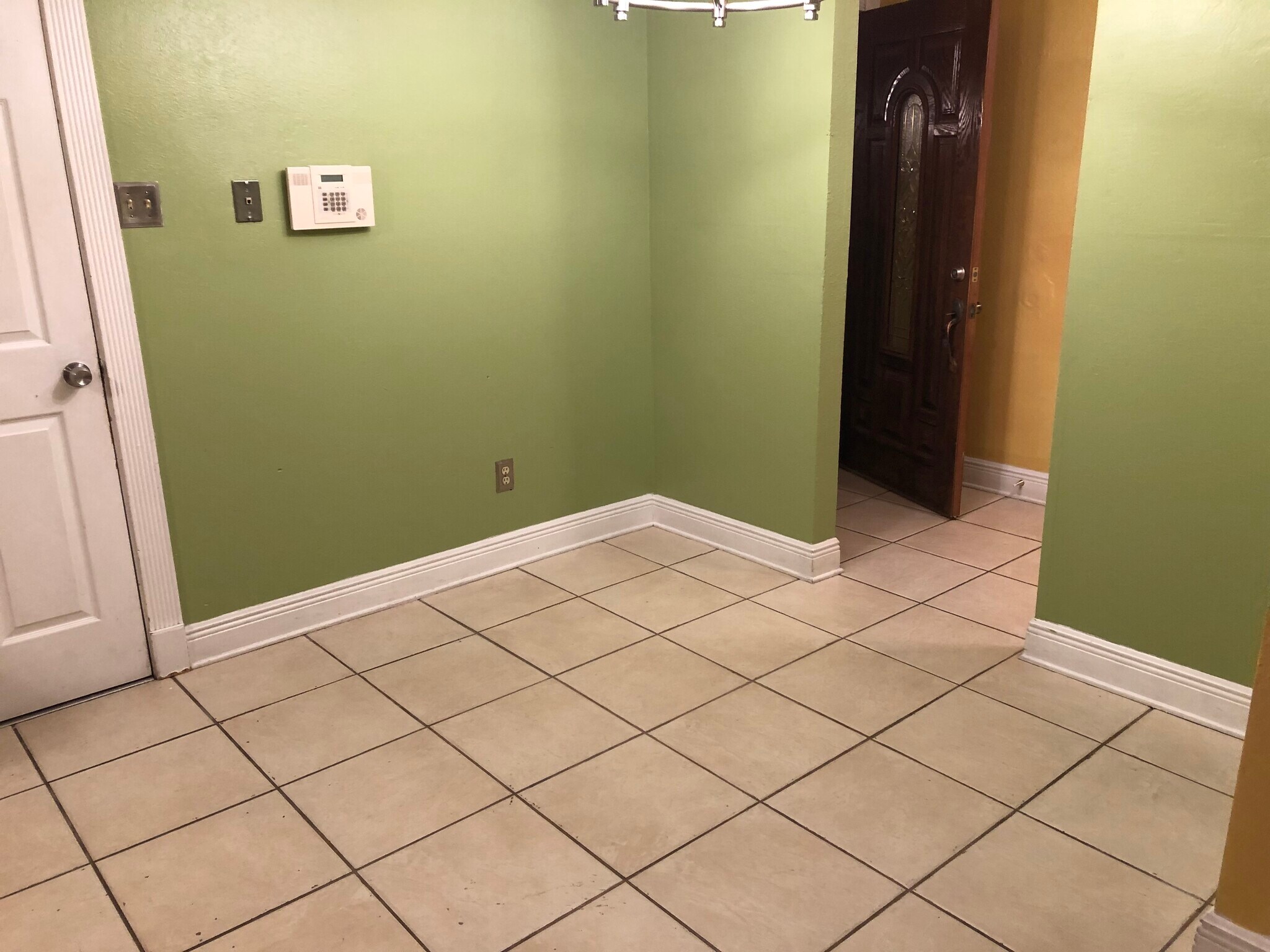 Kitchen/dining - 557 Esplanade St