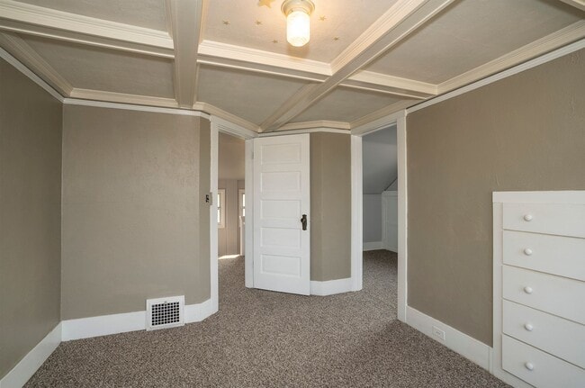 Building Photo - North End Tacoma Three Bed Craftsman