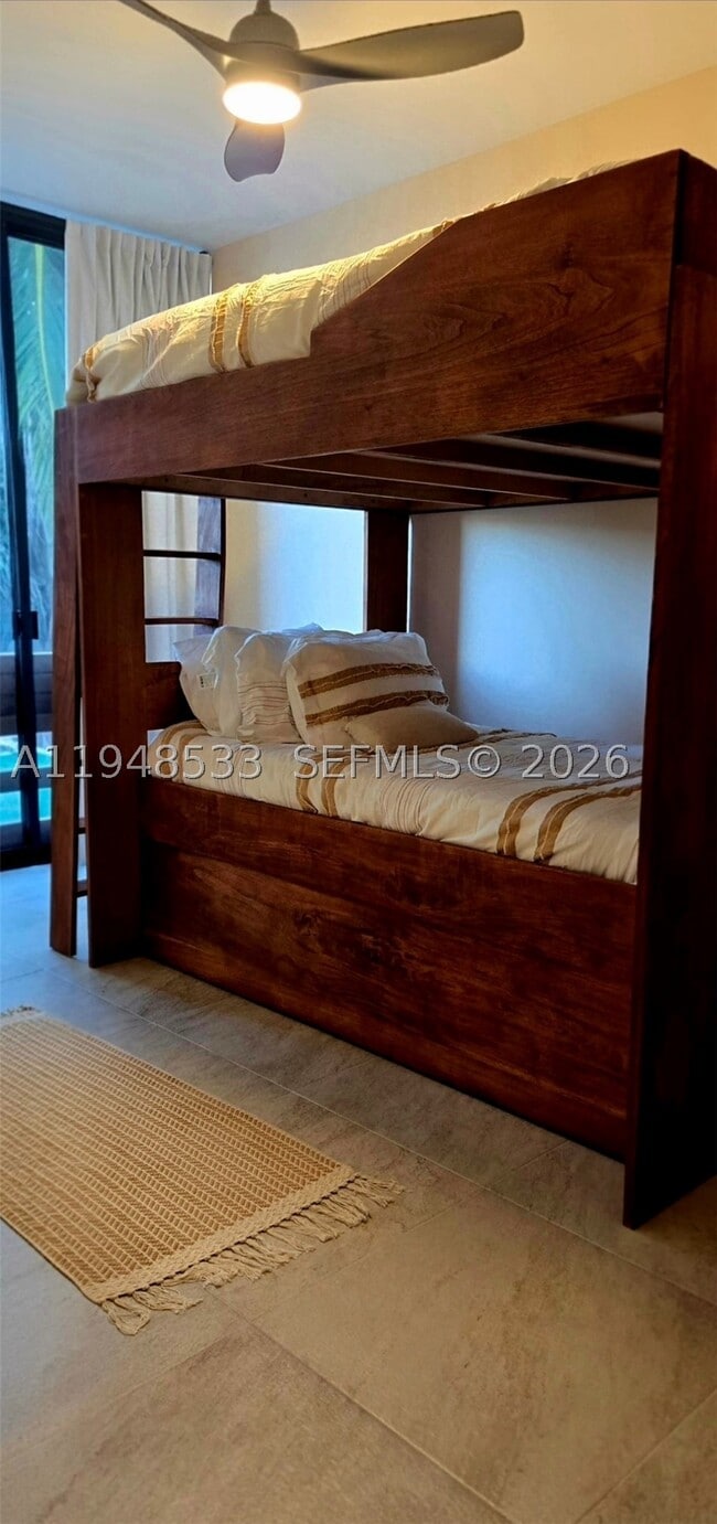 Building Photo - 121 Calle 23,entre 28 y 30,Centro 12