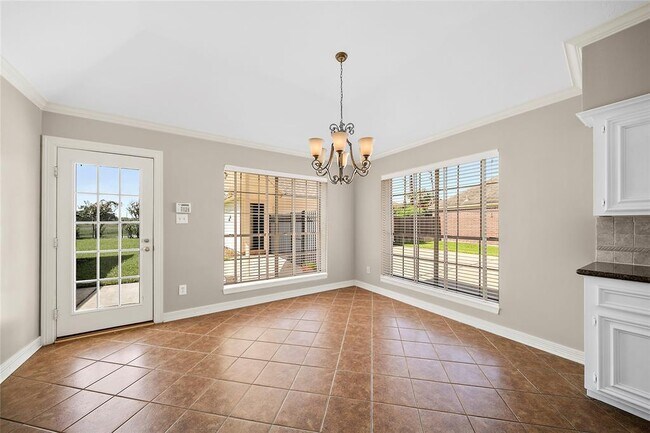 Building Photo - 4910 Canterbury Ln