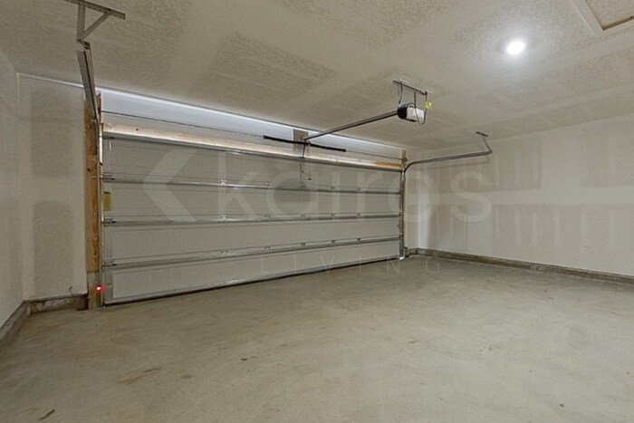 Building Photo - 4776 Malay Cir