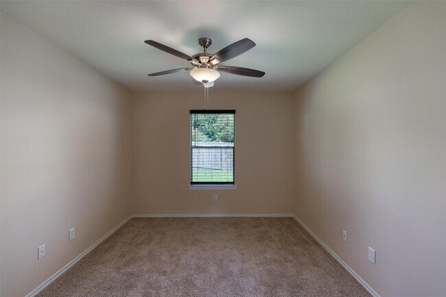 Building Photo - 24523 Rathford Ct