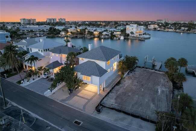 Building Photo - 8485 Blind Pass Dr