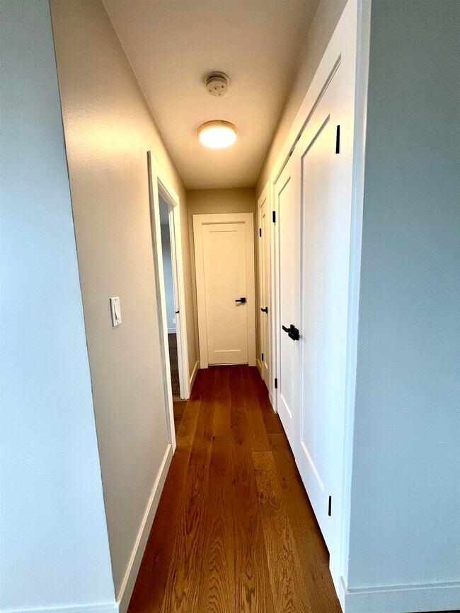 Building Photo - 500 Central Ave