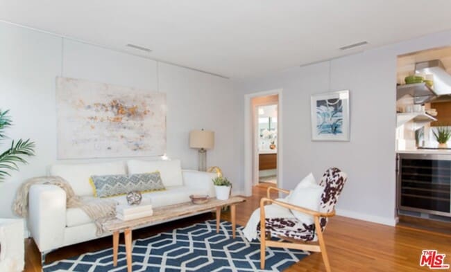 Building Photo - 1060 Nowita Pl