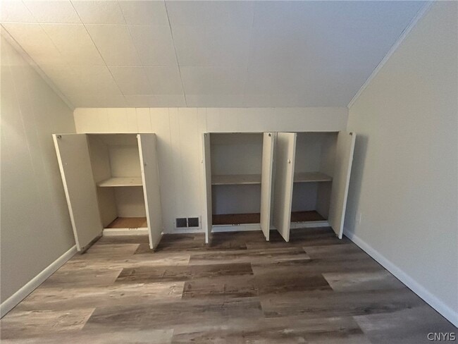 Building Photo - 3 Wills Dr