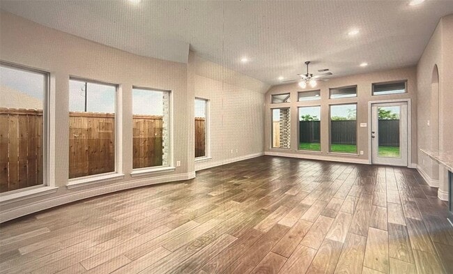 Building Photo - 2626 Primrose Bloom Ln