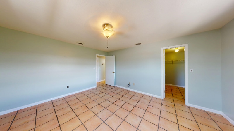 Building Photo - 133 W Cahill Ct