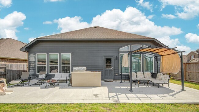 Building Photo - 8603 Herring Ln