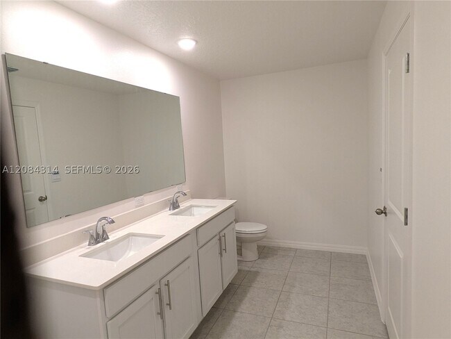Building Photo - 1329 Biarritz St NW