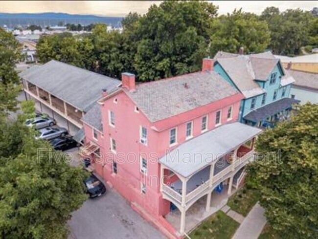 Primary Photo - 346 Shelburne Rd