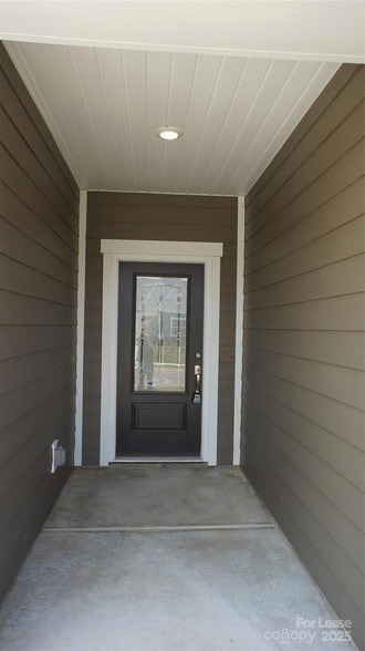 Building Photo - 106 White Apple Wy