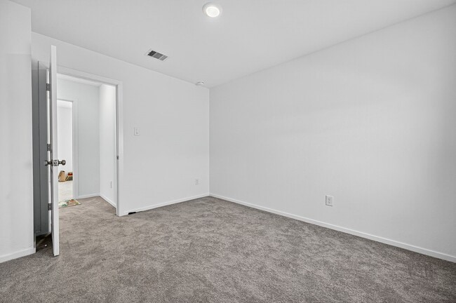 Building Photo - 28523 Texas Sparrow Ln