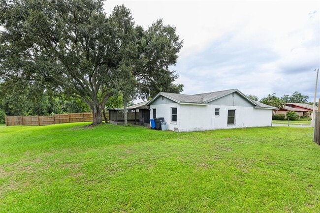 Building Photo - 629 Stillview Cir