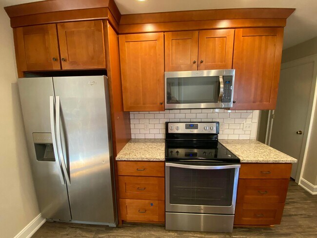 Building Photo - 102 N Washington St