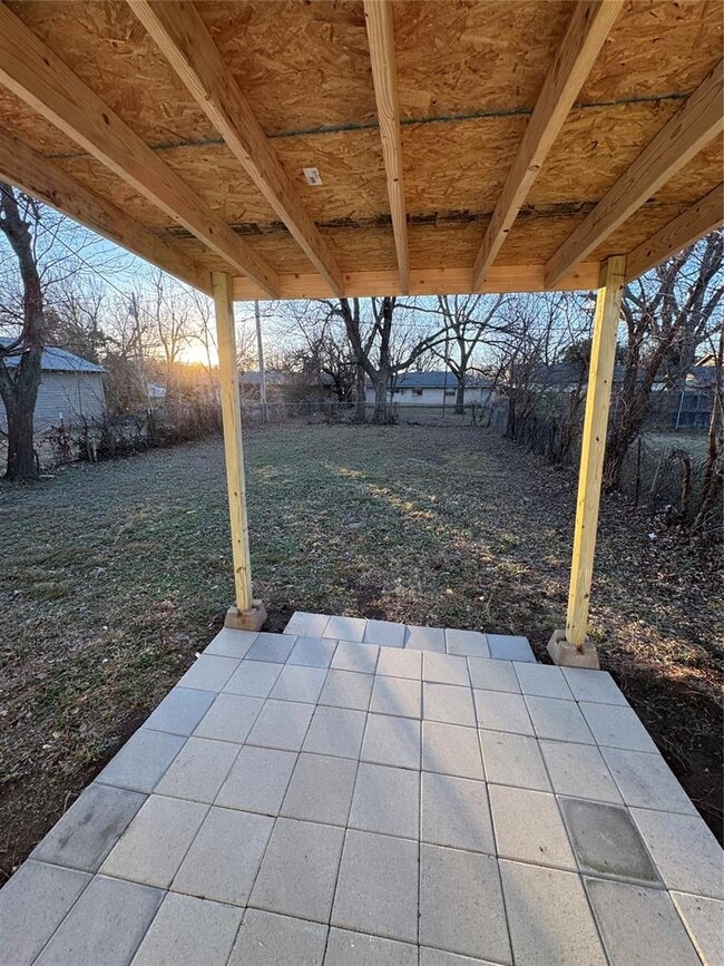 Building Photo - 4107 N Hammond Ave