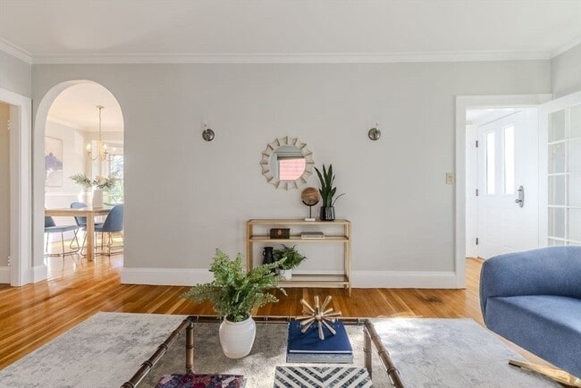 Building Photo - 34 Keith St