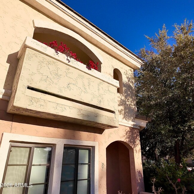 Building Photo - 10757 N 74th St